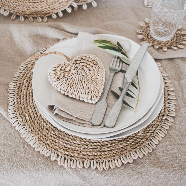 Natural Seagrass Round Place Mat | Cowrie Shells.