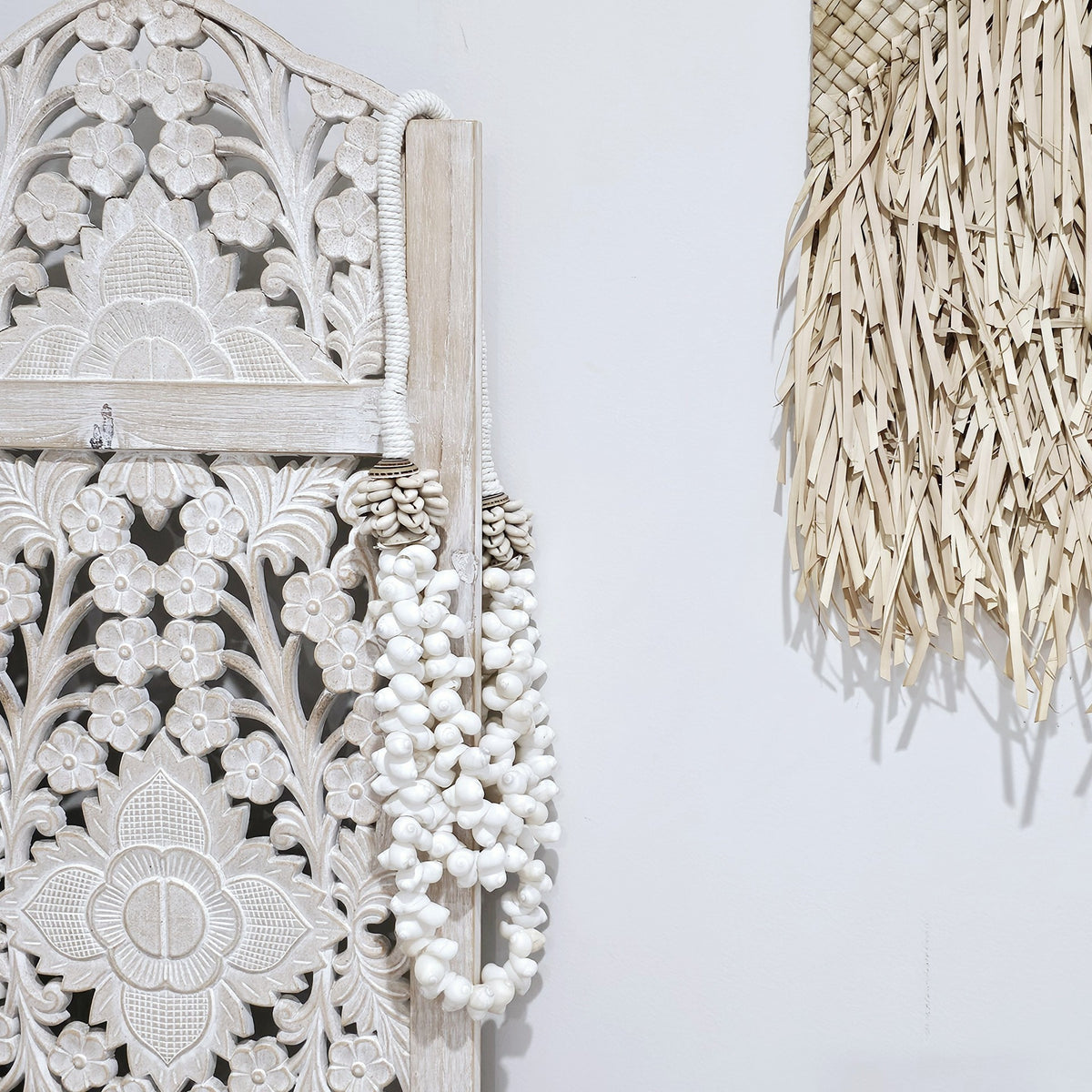 Malia Shell Wall Necklace