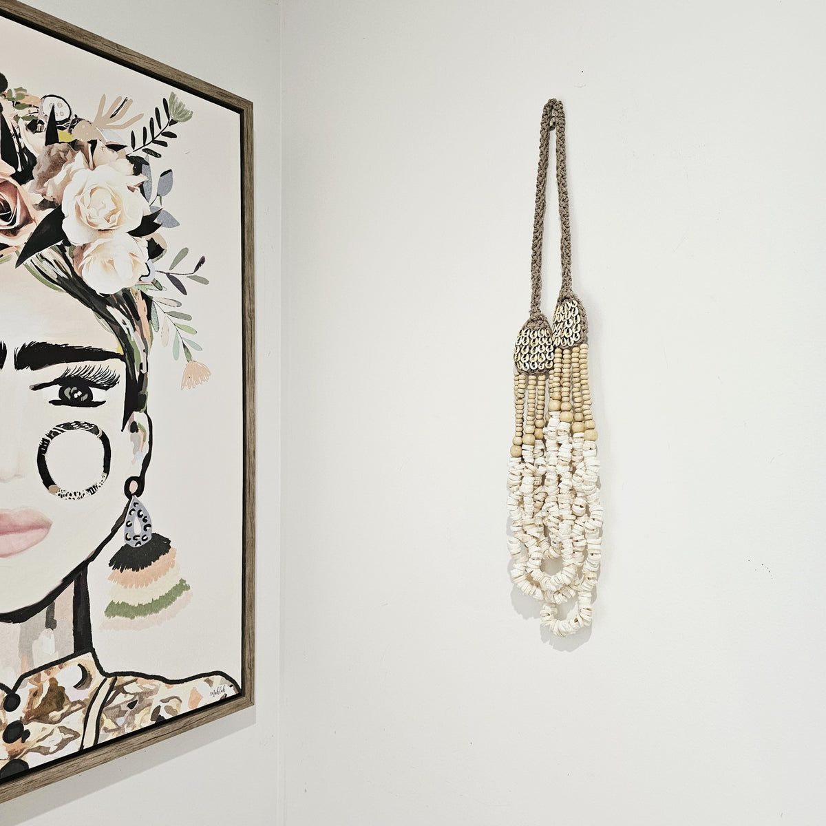 Kehlani Shell Wall Necklace