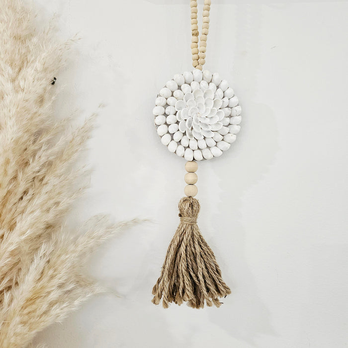 Leilani Shell Halo Wall Necklace | White
