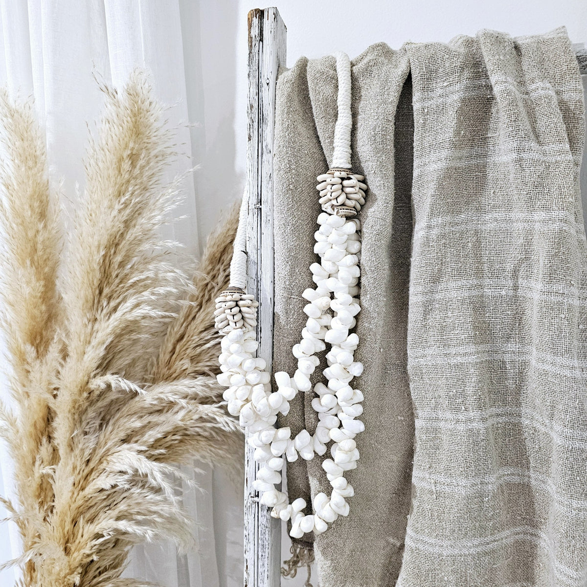 Malia Shell Wall Necklace