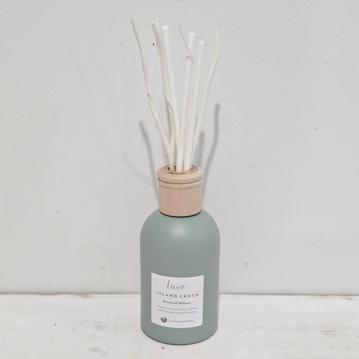 Luxe Driftwood Reed Diffuser | Sage Boston Jar