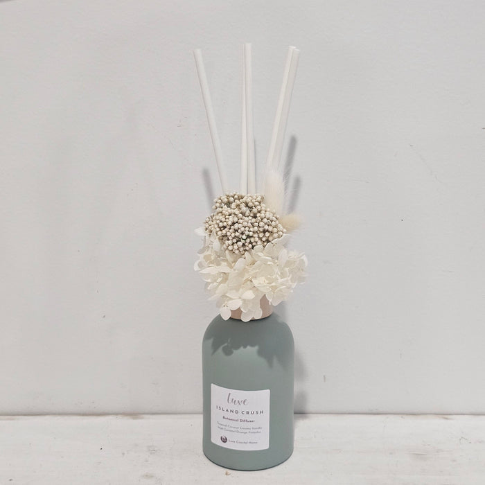 Luxe Dried Flower Reed Diffuser | Sage Boston Jar | White/Natural Reeds