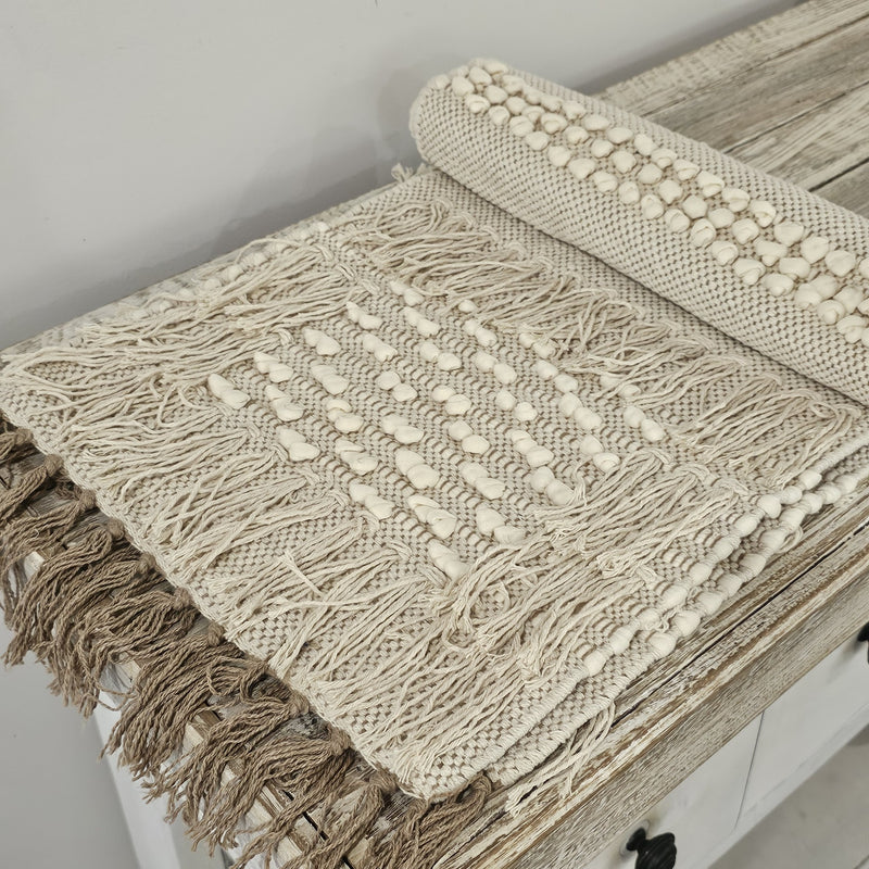 Charlize Table Runner.