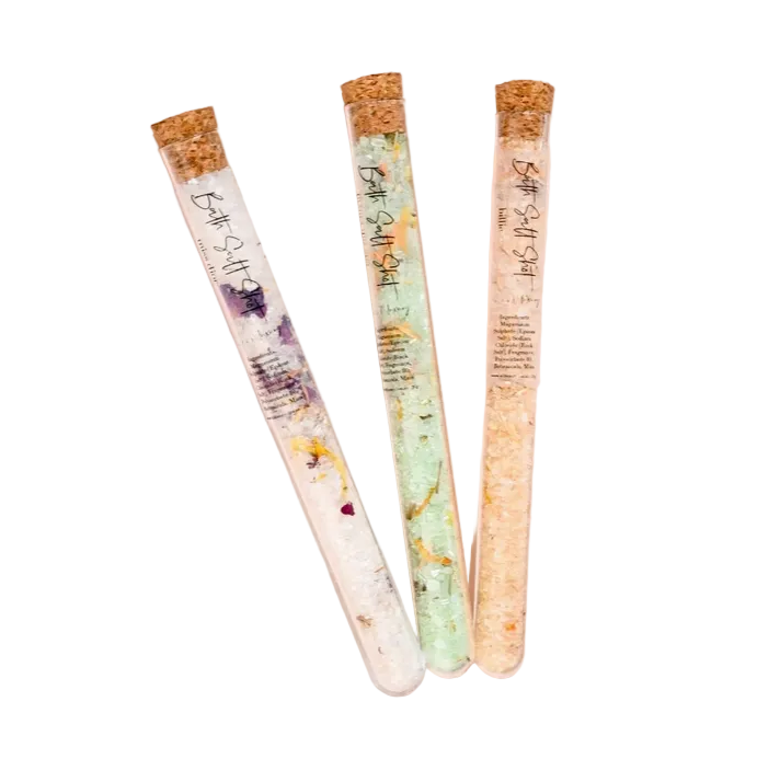 Luxury bath salts Beautifully presented in a reusable glass test tube, this elegant botanical bath soak combines mineral-rich Epsom Salt, natural Rock Salt, shimmering mica, and delicate dried botanicals to create a luxurious at-home spa experience