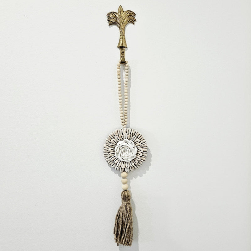 Leilani Shell Halo Wall Necklace | Natural