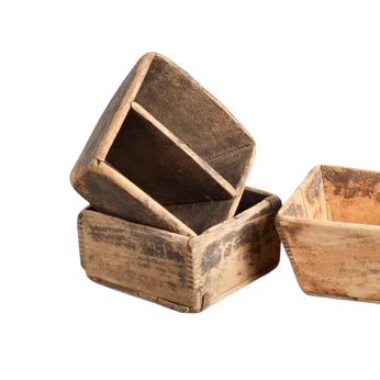 VINTAGE WOODEN RICE MEASURES